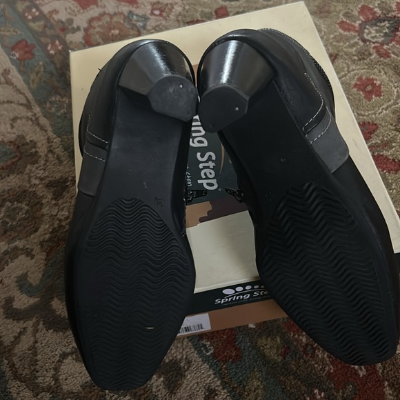 Spring Step Black Gray boots with Two inch heels - Picture 6 of 6